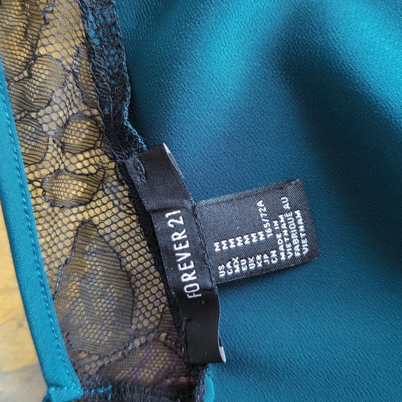 FOREVER 21 Green Romper Size M - Picture 9 of 13